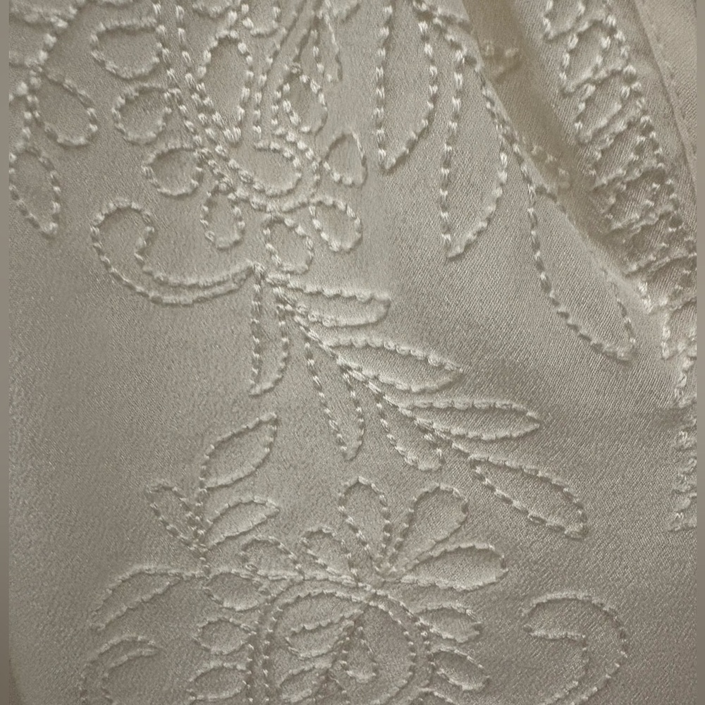 JCrew V-neck top embroidery cream color long sleeve pure silk pullover size sm - Picture 3 of 11